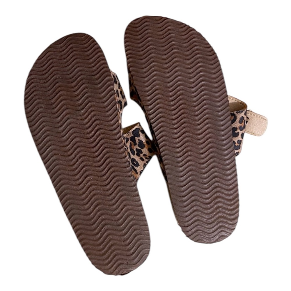 SOLD :: ɴᴡᴏᴛ Leopard Print Adjustable Buckle Sandals - Picture 6 of 7